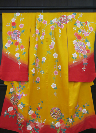 金茶手まりに桜